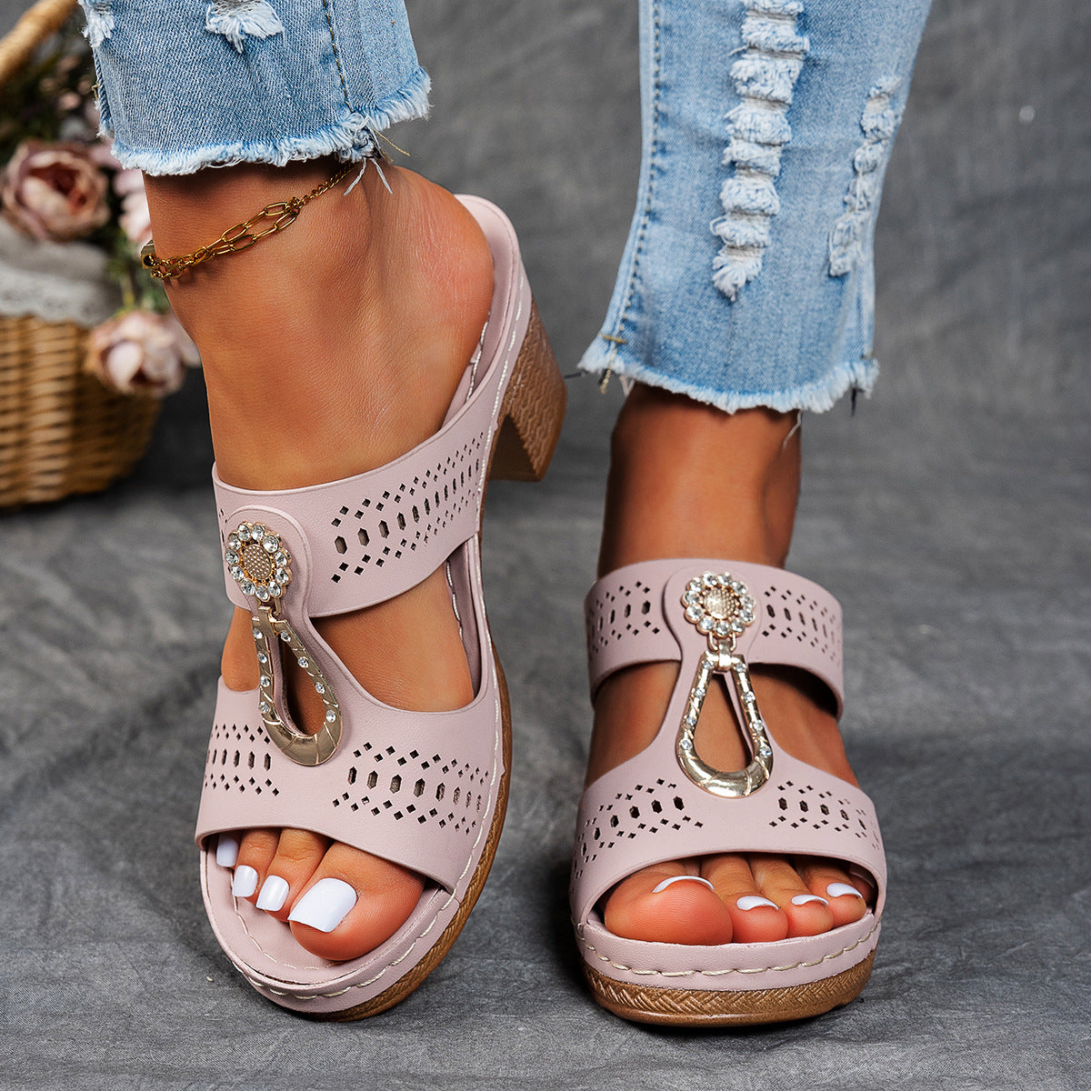 The Gwenllian Comfort Sandal